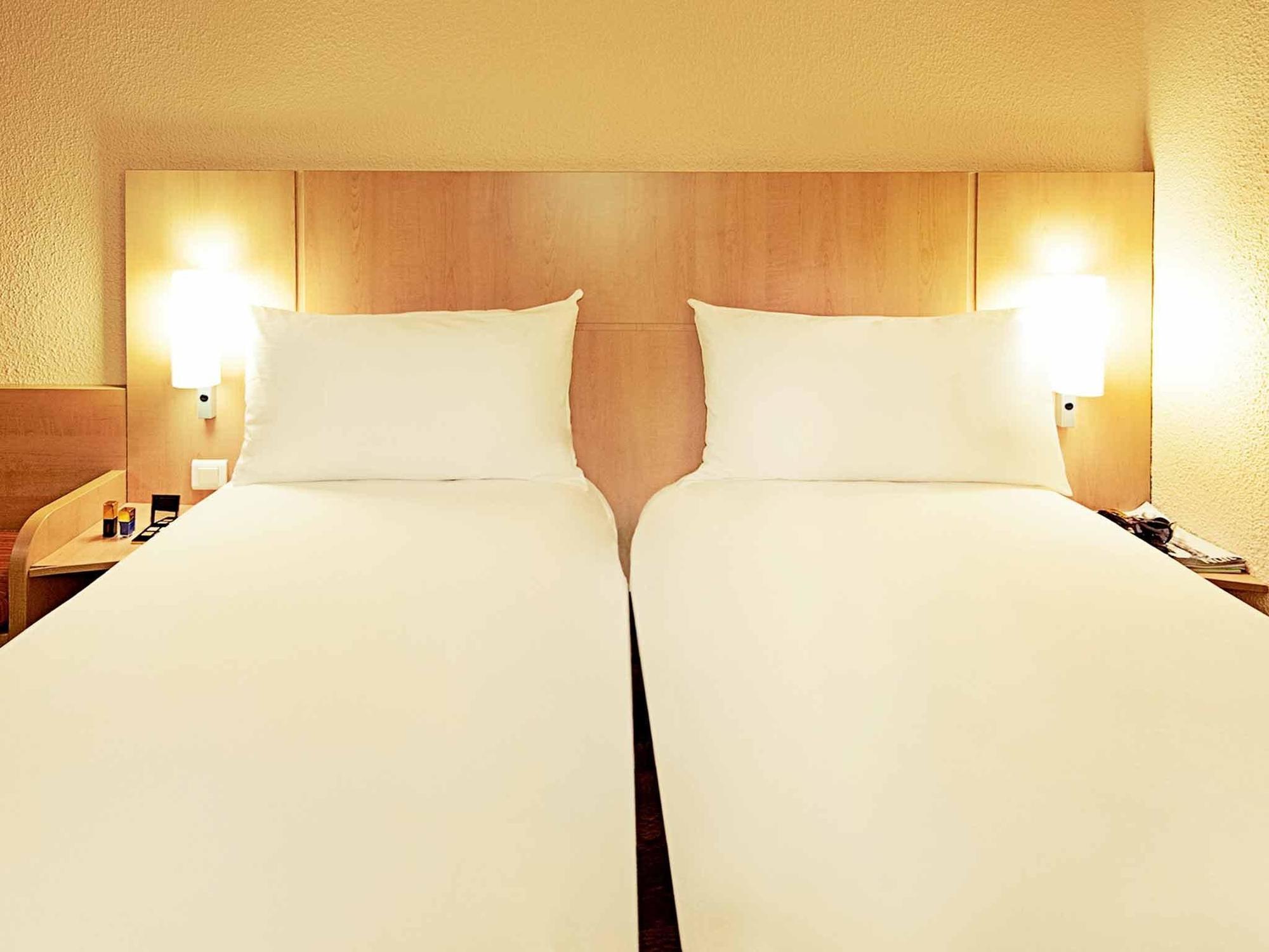 Ibis Hotel 3*